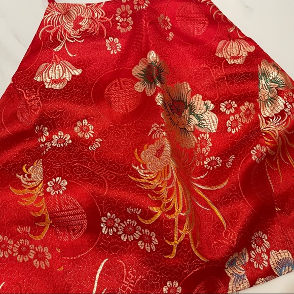 Halter Top - Picture 2 of 2